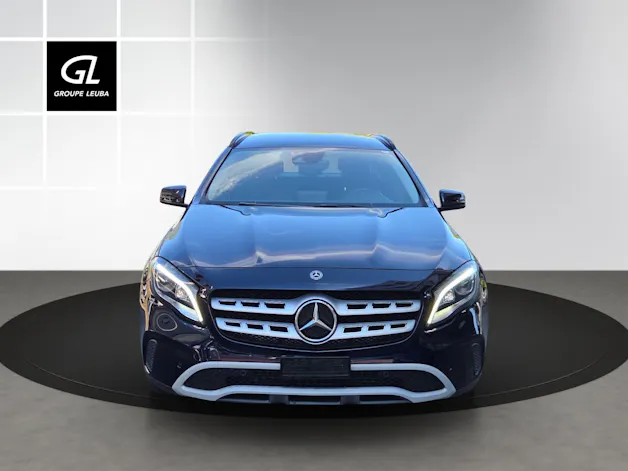 Mercedes-Benz GLA 220 4Matic 7G-DCT