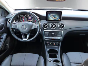 Mercedes-Benz GLA 220 4Matic 7G-DCT