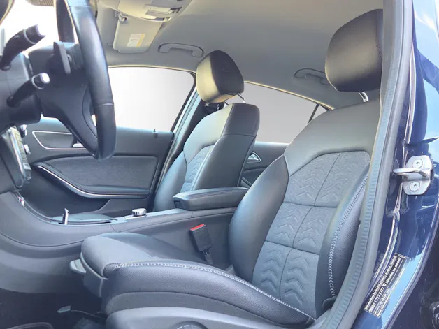 Mercedes-Benz GLA 220 4Matic 7G-DCT