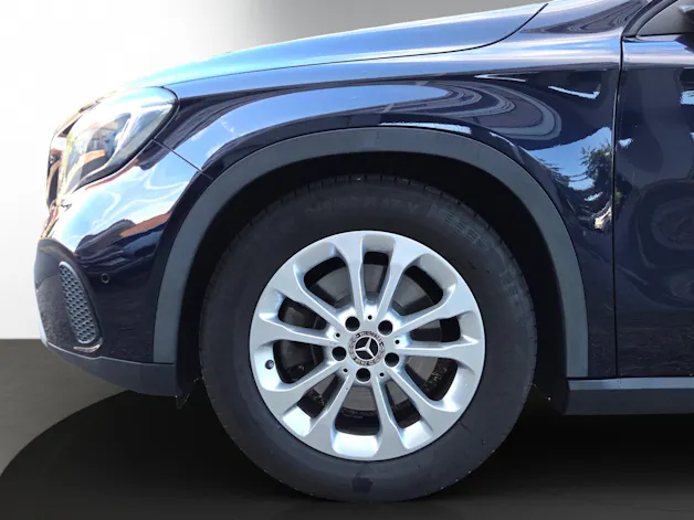 Mercedes-Benz GLA 220 4Matic 7G-DCT