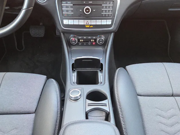 Mercedes-Benz GLA 220 4Matic 7G-DCT