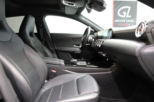 MERCEDES-BENZ CLA SB 250 AMG Line 4M 7G