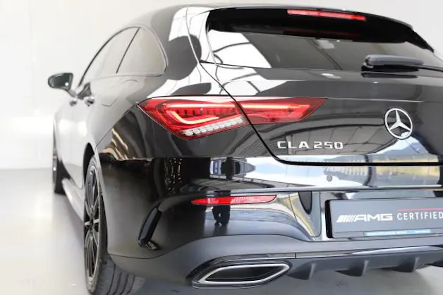 MERCEDES-BENZ CLA SB 250 AMG Line 4M 7G