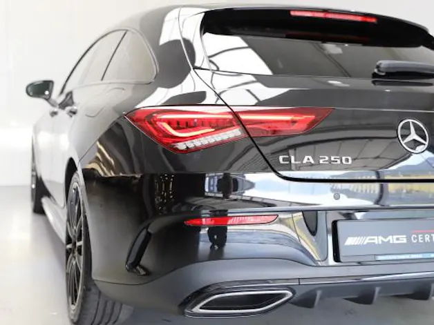 MERCEDES-BENZ CLA SB 250 AMG Line 4M 7G