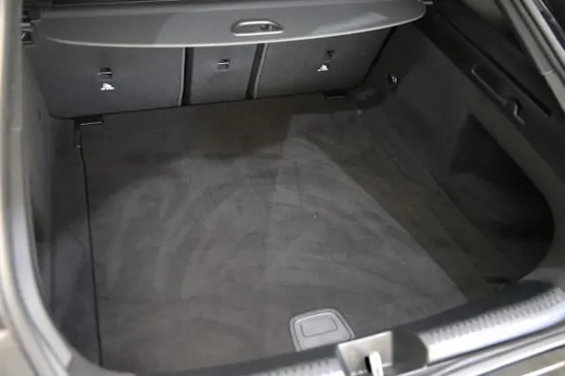 MERCEDES-BENZ CLA SB 250 AMG Line 4M 7G