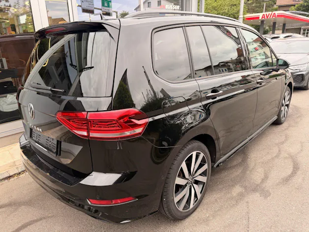 VW Touran 1.5 TSI Highline R-LINE *** TOPAUSGESTATTETER FAMILIENWAGEN ***