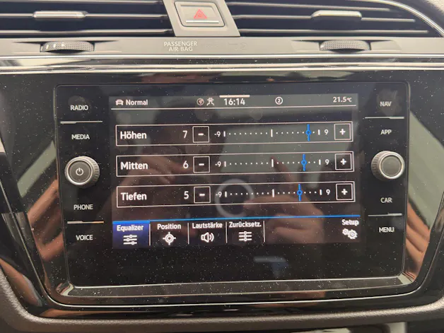 VW Touran 1.5 TSI Highline R-LINE *** TOPAUSGESTATTETER FAMILIENWAGEN ***