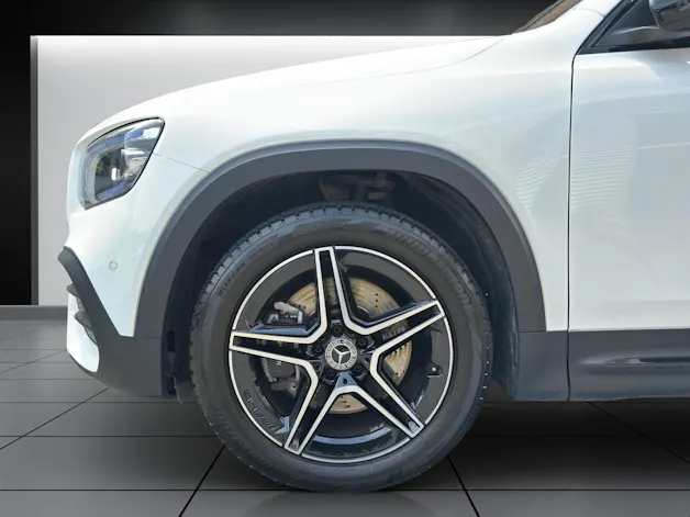 Mercedes-Benz GLB 220 d AMG Line 4 MAT.