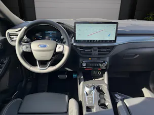 Ford Kuga 2.5 FHEV Sound Edition 4WD