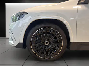 Mercedes-Benz GLA 200 7G-DCT