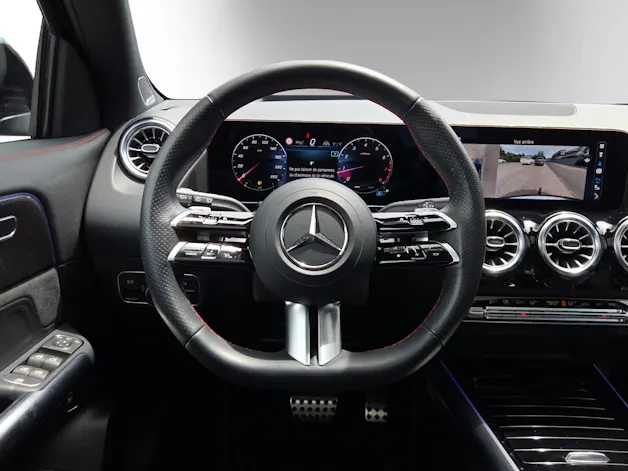 Mercedes-Benz GLA 250 4Matic 8G-DCT Swiss Star