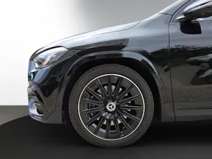Mercedes-Benz GLA 250 4Matic 8G-DCT Swiss Star