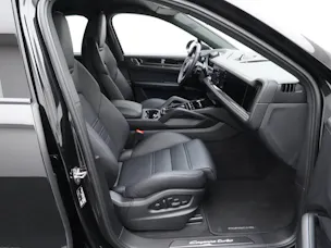 Porsche Cayenne Turbo E-Hybrid Coupé mit GT-Paket