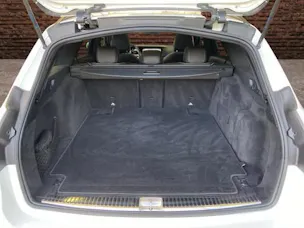 Mercedes-Benz E 220 d T 4M AMG Line