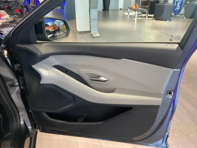 Ford Explorer Extended Range