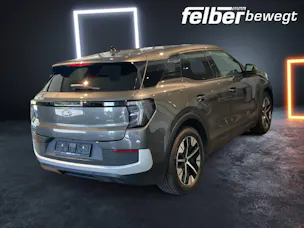 Ford Explorer Extended Range