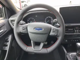 Ford Focus Station Wagon 1.0i EcoB Hybrid 155 ST-Line