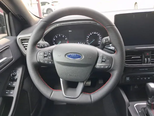 Ford Focus Station Wagon 1.0i EcoB Hybrid 155 ST-Line