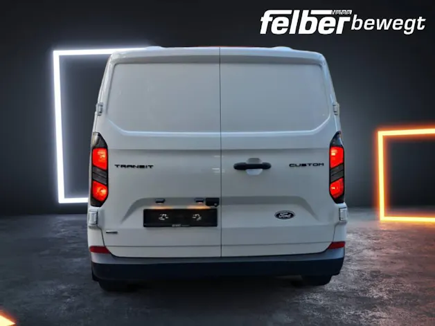 Ford Transit C Van 320 L1 2.5 Duratec 233 Trend PHEV