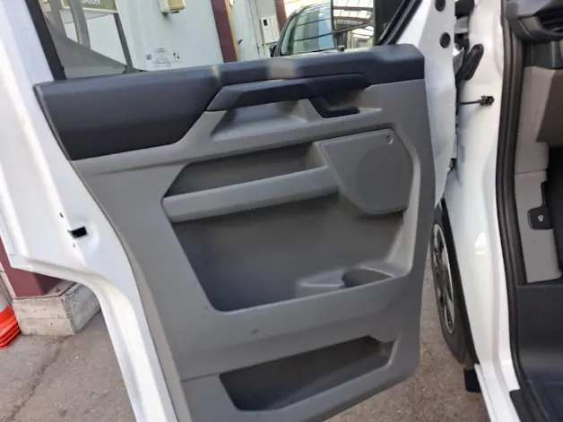 Ford Transit C Van 320 L1 2.5 Duratec 233 Trend PHEV