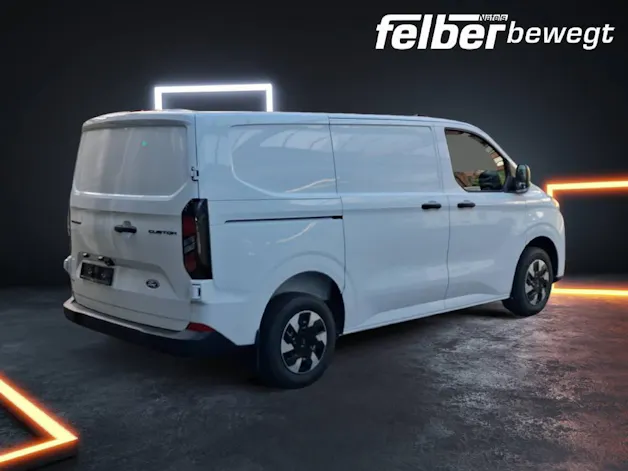 Ford Transit C Van 320 L1 2.5 Duratec 233 Trend PHEV
