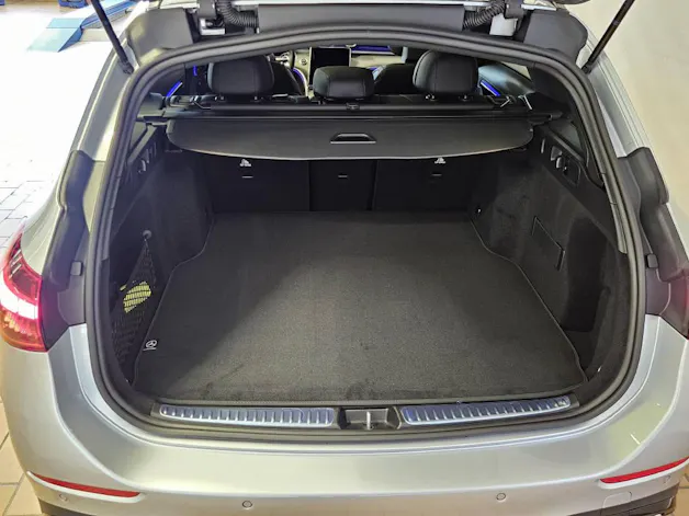 MERCEDES-BENZ C 220 d 4Matic AMG Line Kombi Swiss Star