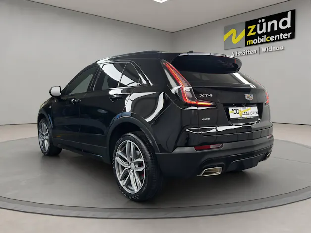 Cadillac XT4 2.0 T Sport AWD