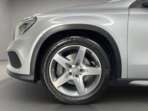 Mercedes-Benz GLA 250 AMG Line 4m