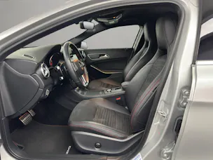 Mercedes-Benz GLA 250 AMG Line 4m