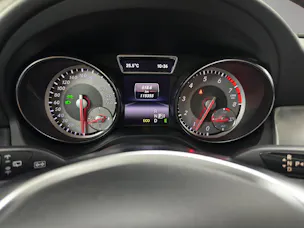 Mercedes-Benz GLA 250 AMG Line 4m