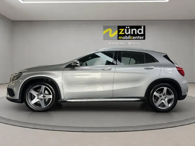 Mercedes-Benz GLA 250 AMG Line 4m