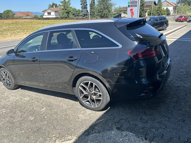 Kia Ceed SW 1.5 T-GDi MHEV Power