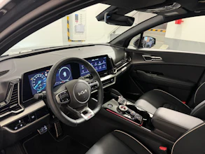 https://vehicle.imgix.net/4385460/765bd308-b1b7-4a1d-8a59-188f8426d897.jpeg