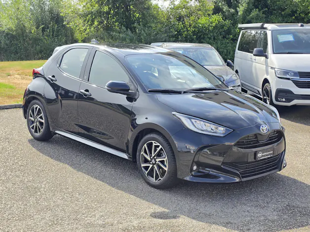 Toyota Yaris 1.5 VVT-i HSD Trend