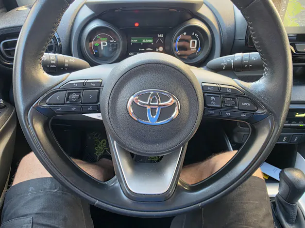 Toyota Yaris 1.5 VVT-i HSD Trend