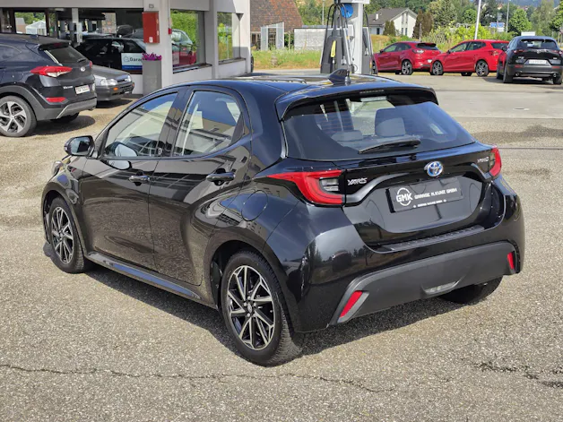 Toyota Yaris 1.5 VVT-i HSD Trend
