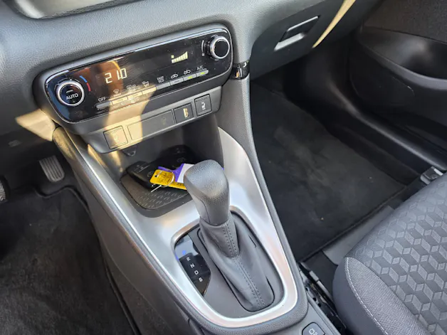 Toyota Yaris 1.5 VVT-i HSD Trend