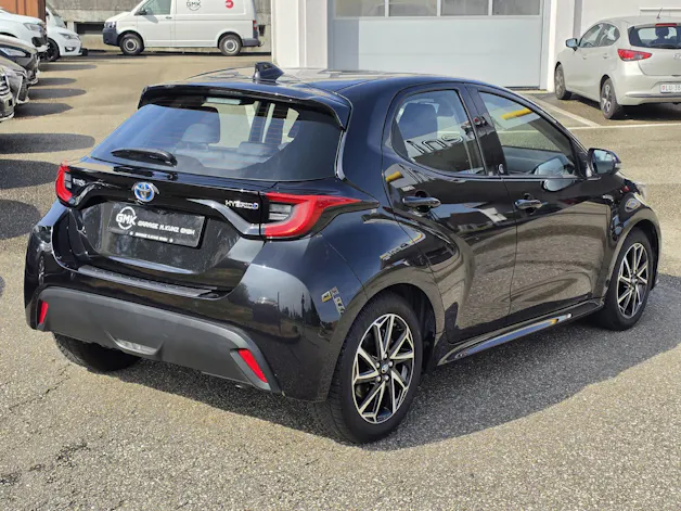 Toyota Yaris 1.5 VVT-i HSD Trend