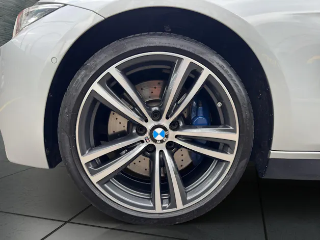 BMW 340i xDrive Touring Power & Sound Paket