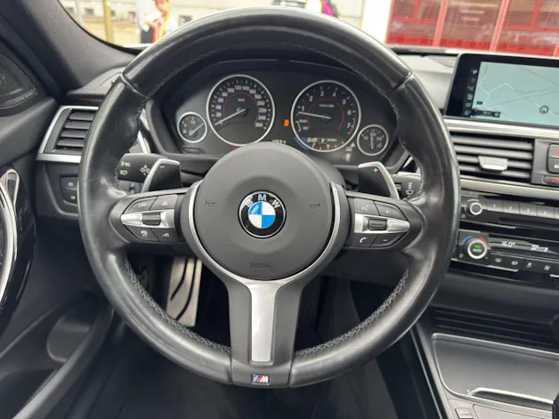 BMW 340i xDrive Touring  Power & Sound Paket