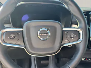Volvo XC40 2.0 B3 MH Plus Dark