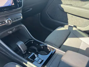 Volvo XC40 2.0 B3 MH Plus Dark