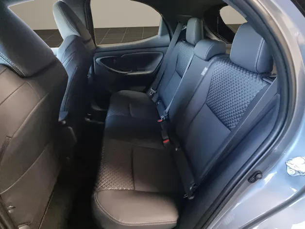 Toyota Yaris 1.5 VVT-i HSD Premium