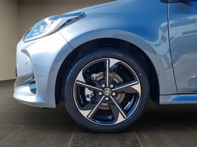 Toyota Yaris 1.5 VVT-i HSD Premium