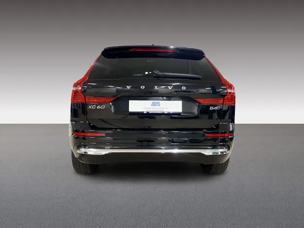 VOLVO XC60 2.0 B4 MH Plus Bright AWD