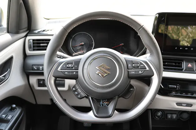 Suzuki Swift 1.2 Sakura Hybrid 4x4