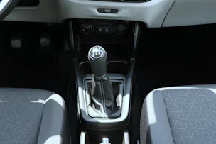 Suzuki Swift 1.2 Sakura Hybrid 4x4