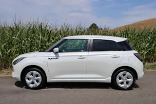 Suzuki Swift 1.2 Sakura Hybrid 4x4