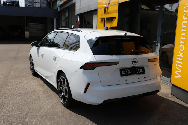 Opel Astra Sports Tourer 1.6 T PHEV 180 Ultimate