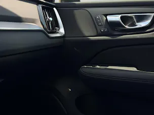Volvo V60 2.0 T6 TE Plus Dark eAWD .
